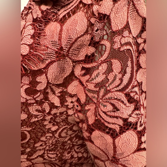 For love and lemons preowned size L but runs small - Picture 11 of 17